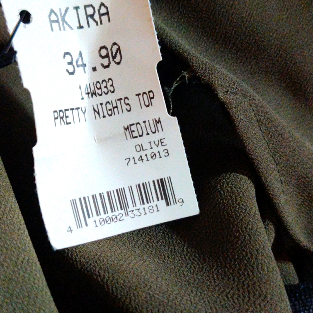 NWT Akira Chicago red label hunter green top